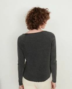 American Vintage Sonoma Vintage Black L/S T-Shirt -Fashion Clothing American Vintage Sonoma Vintage Black Back on Model Biscuit Clothing