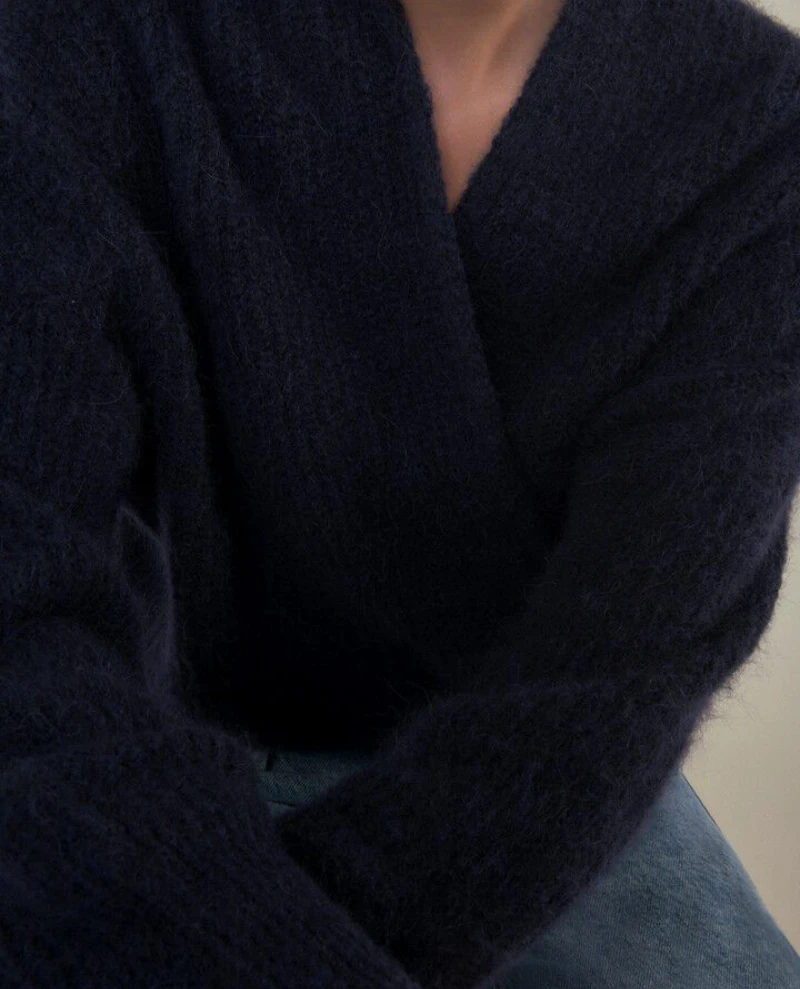 American Vintage East Navy Cardigan 4 American Vintage East Navy Cardigan - Image 2