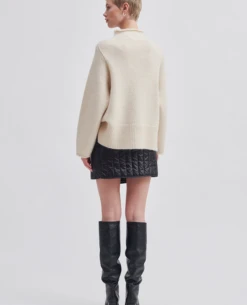 Second Female Rikke Chalk Turtle Knit -Fashion Clothing SecondFemaleRikkeDarkChalkKnit 4 358447b3 b93f 415b 9c2e fa2aa6093f50