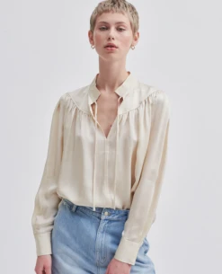 Second Female Vee Summer Sand Blouse