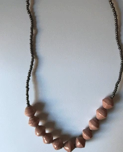 Paperchain Jennifer Necklace